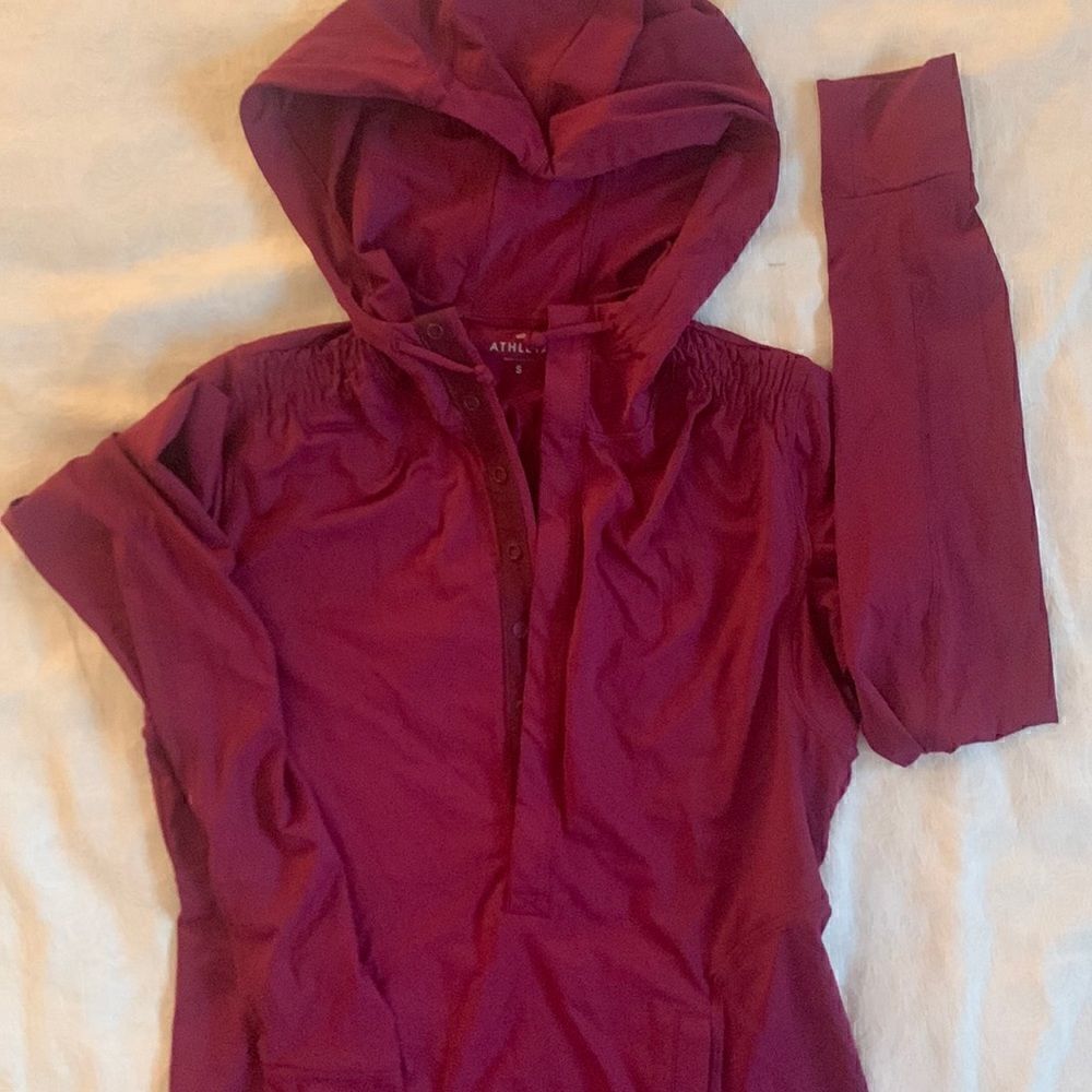 Athleta Raspberry Solana Hoodie Size S Women’s Workout Exercise Gym